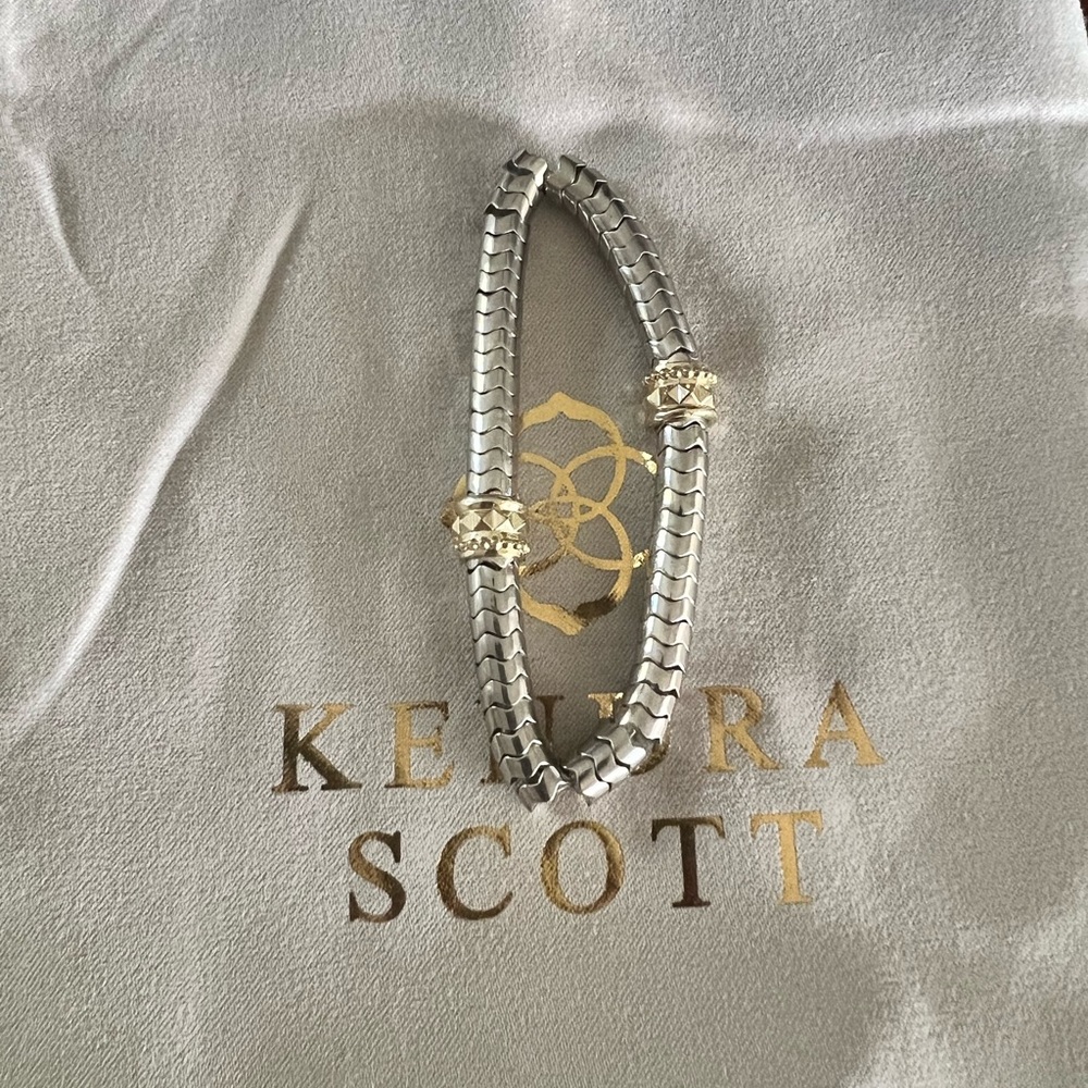 Kendra Scott stretch bracelet